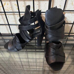 NEW NWOT Bumper Black Shoes zip back wrap around CUTE 4 in heel Sz: 6.5